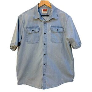 Wrangler Flex For Comfort Chambray Shirt Women’s Large Blue Denim Short Sleeve.